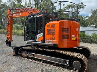 Hitachi ZX225 2023 Used