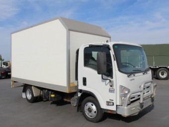 Isuzu NPR200 2014 Used