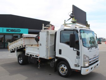 Isuzu NPR400 2014 Used