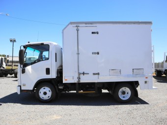 Isuzu NNR200 2009 Used