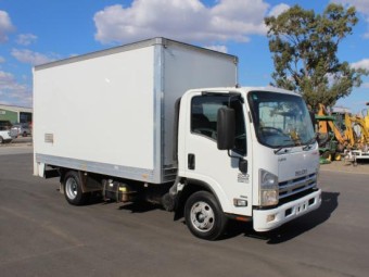 Isuzu NPR200 2015 Used