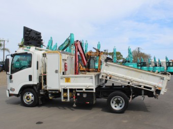 Isuzu NPR400 2014 Used