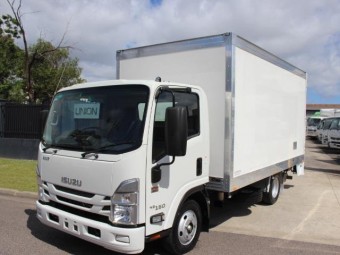 Isuzu n-series 2022 Used