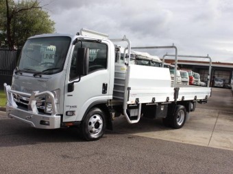 Isuzu n-series 2021 Used