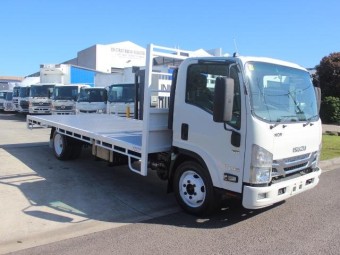 Isuzu n-series 2017 Used