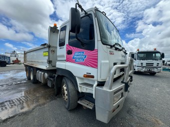 Isuzu CXY GIGA 2014 Used