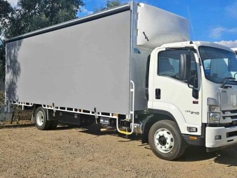 2023 Isuzu 12 pallet 140 240 inc gst